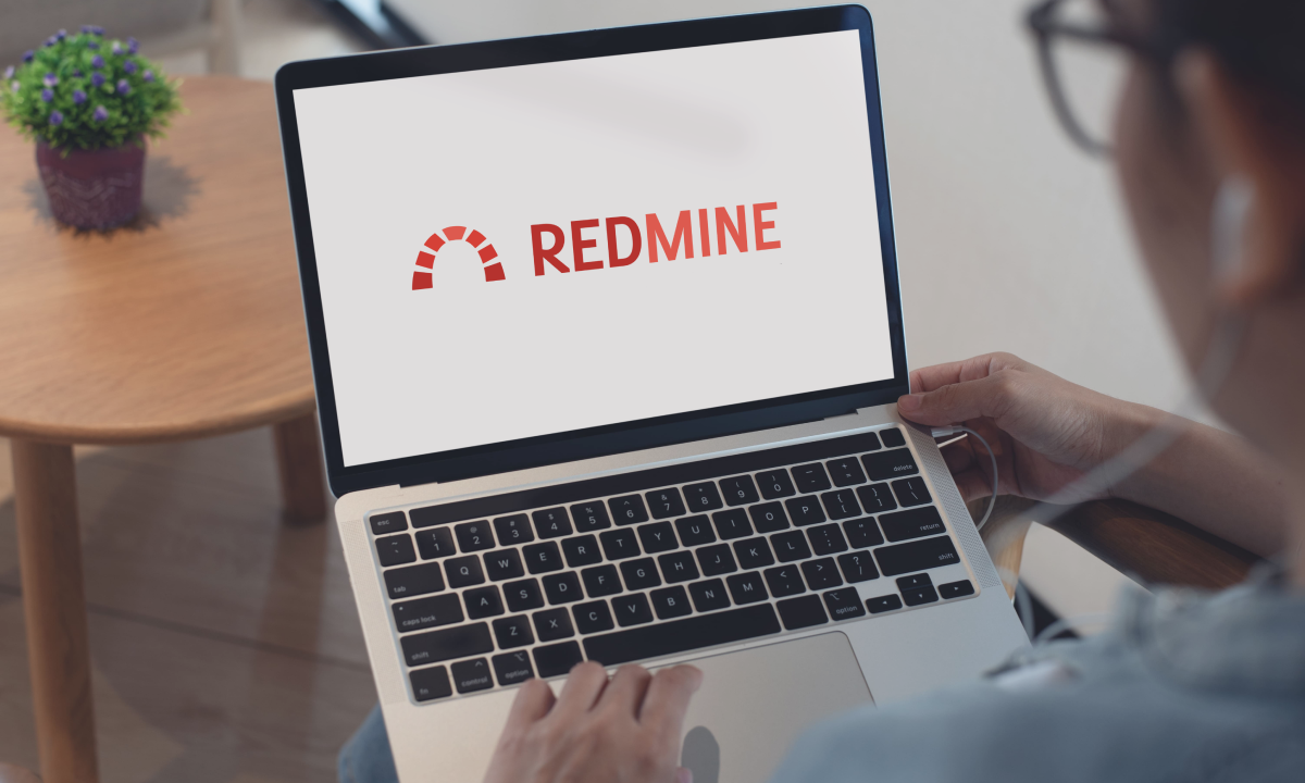  Redmine software logo in computer